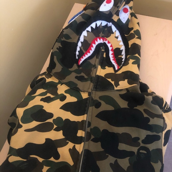 Bathing Ape Sweater - Picture 7 of 7